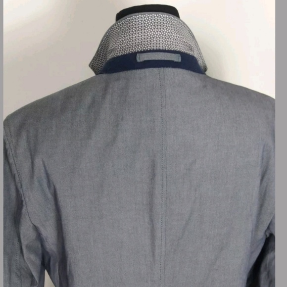 *SOLD* Banana Republic Men's Chambray Blue Blazer - Picture 5 of 8